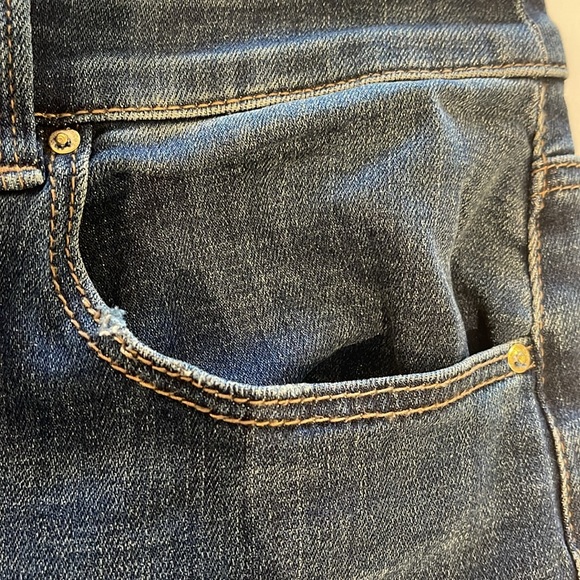 HOST PICK Chico’s Sequined Cuff Boyfriend Ankle Jeans - Picture 6 of 7